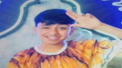 تشييع جثمان صغير شبرا المقتول على يد جاره.. ووالدته عايزه القصاص وحق ابني |صور 