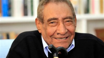 قصة أغنيتين قدمهما عبد الرحمن الأبنودي مهرًا لزوجته وغنتهما وردة