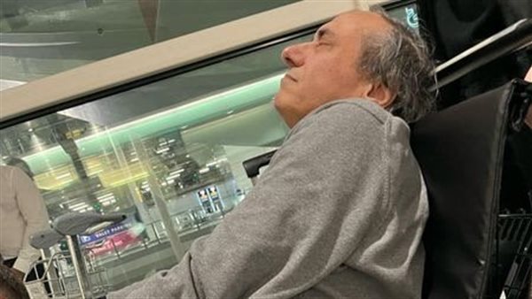 الكاتب أكرم السعدني