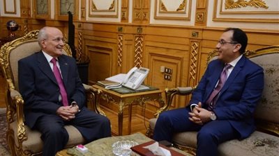 مجلس الوزراء يقف دقيقة حدادا على روح الفريق محمد العصار: فقدنا قامة عظيمة