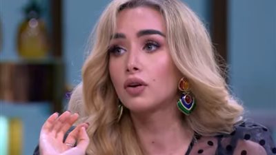 “كلاب”.. هنا الزاهد تكشف تفاصيل تعرضها للتحرش في سيارتها