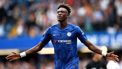 تشيلسي يجدد تعاقده مع تامي أبراهام حتى 2023