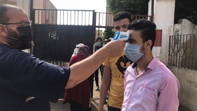 اشتباه كورونا وهبوط.. إصابة 3 طلاب خلال أداء امتحانات الثانوية العامة بكفر الشيخ