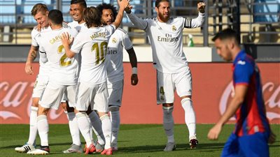 غيابات بالجملة.. كريم بنزيما يقود تشكيل ريال مدريد المتوقع أمام ألافيس بالدوري الإسباني