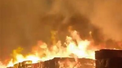 انفجار خط مازوت بطريق الإسماعيلية.. و20 سيارة إطفاء تحاول السيطرة على الحريق