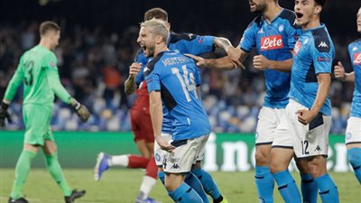 صدمة قوية لريال مدريد وبرشلونة بشأن ضم نجم نابولي