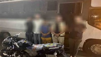 سرقة سيارة من وزارة التجارة والصناعة.. ومباحث المطرية تضبط المتهمين