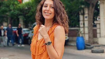 ميرنا الهلباوي تكشف لـ”القاهرة 24″ تفاصيل أول أفلامها “عمل أسود”