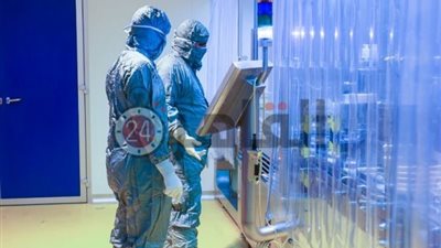 رئيس لجنة مكافحة كورونا: الفيروس أصبح أضعف.. وحدة الحالات أصبحت أقل واستجابتها أفضل (فيديو)