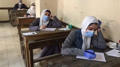 تداول أجزاء من امتحان الجيولوجيا على صفحات الغش الإلكتروني.. والتعليم تتابع مصدرها