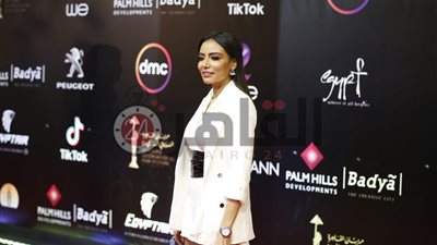 بعد قرار “الموسيقيين”.. سارة الطباخ تحذر محمد الشرنوبي