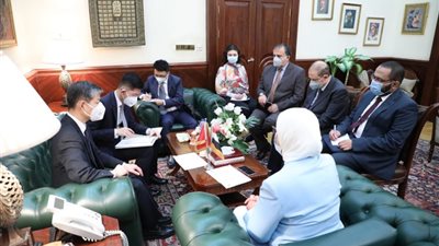 السفير الصيني لـ”وزيرة الصحة”: رسالة السيسي لشعبنا كان لها أثر بالغ خلال مواجهة كورونا