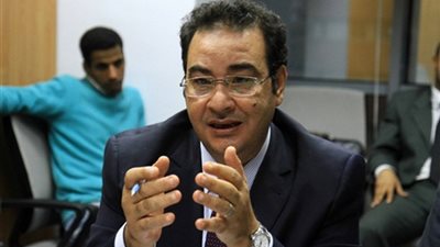 إيهاب الخولى يطلق حملة شعبية تضم عديد من الشخصيات العامة لدعم الجيش المصرى