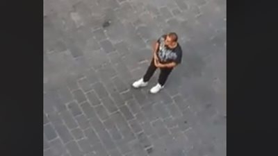 “شركة اتصالات شهيرة” وراء وجود عمرو دياب في شارع المعز (خاص)