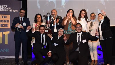 فريق جامعة أسيوط يفوز بالمركز الأول في مسابقة “ايناكتس مصر”