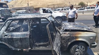 تفحم سيارة على الطريق الدائري دون خسائر بشرية