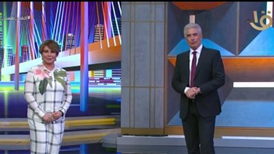 نجوى إبراهيم تطالب “الإبراشى” بـ”العيدية” على الهواء.. والإعلامى يعطيها 50 جنيهاً