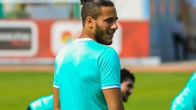 رمضان صبحي ينتظر تأهل ألميريا إلى الليجا لحسم مستقبله