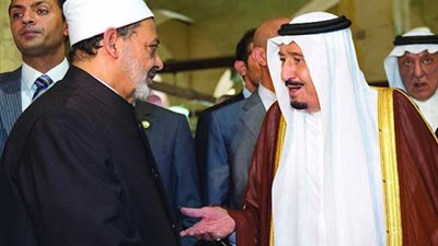 شيخ الأزهر يهنئ خادم الحرمين الشريفين بنجاح العملية الجراحية (صورة)