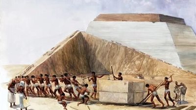 بعد إثارة الجدل بشأنها.. من هم بناة الأهرامات الحقيقيون؟