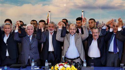 تواصل أزمة تأجيل مهرجان المصالحة في غزة بين فتح وحماس