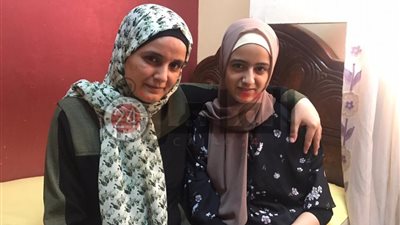 الأولى أدبي على الثانوية العامة بالقليوبية لـ”القاهرة 24″: “حلمي أكون عميدة كلية الألسن” (صور)