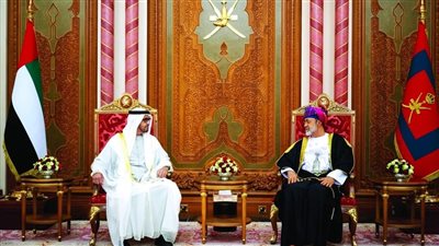 وصول سلطان عُمان إلى الإمارات