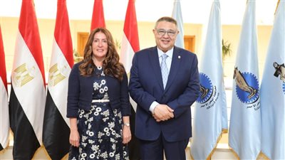 محافظ البحر الأحمر يستقبل السفيرة الأمريكية لبحث أوجه التعاون المشترك | صور