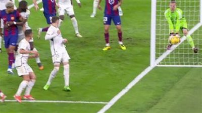 ليس لدينا دليل على الهدف.. تفاصيل المحادثة بين حُكام الكلاسيكو في اللقطة المثيرة للجدل