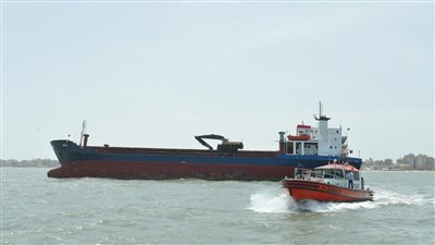 هيئة قناة السويس تنجح في إنقاذ سفينة من الغرق داخل البحر المتوسط