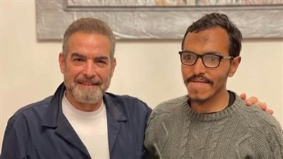 طلع بيحبني ومكنتش أعرف إنه مريض.. أحمد عبد العزيز يكشف كواليس صلحه مع صاحب واقعة عزاء شيرين سيف النصر