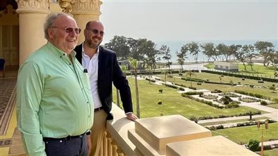 الملك أحمد فؤاد الثاني يزور قصر المنتزه بعد 72 عامًا من الخروج منه| صور