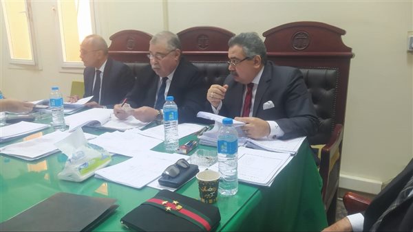 هيئة المحكمة برئاسة