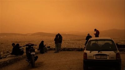 الغبار يغطي سماء أثينا باليونان.. ما السبب؟