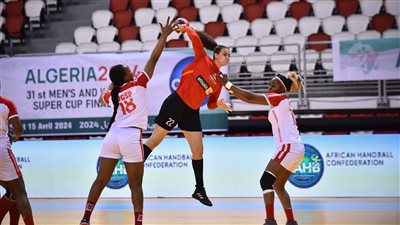 موعد مباراة سيدات يد الأهلي وبترو أتلتيكو بنصف نهائي كأس الكؤوس