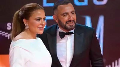 تجري عملية جراحية.. السقا يرافق مها الصغير في المستشفى ومصدر يكشف التفاصيل