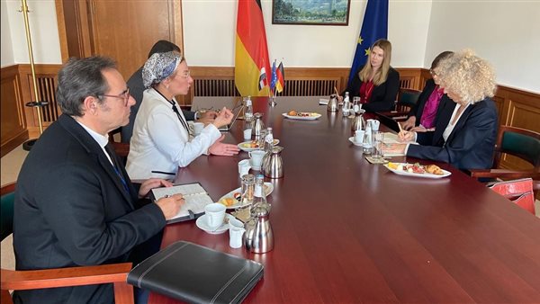  الدكتورة ياسمين