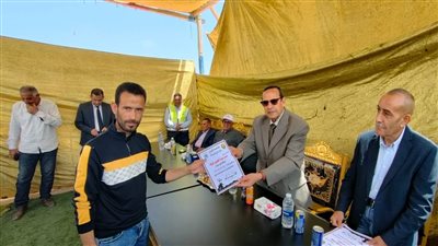 تسليم عقود 20 منزلا بدويا في قرية التلول ببئر العبد للمستحقين