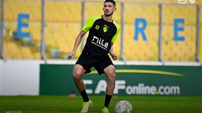 عايز يدلع لاعيبة معينة.. الغندور ينتقد ممدوح عباس بعد دفاعه عن فتوح