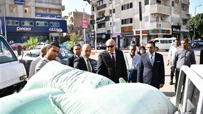 إحباط محاولة بيع 10 أطنان دقيق بلدي مدعم في السوق السوداء بقنا