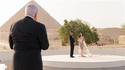 هل له علاقة بكبار الأثريين؟.. كواليس موافقة وزارة السياحة على إقامة حفل زفاف الملياردير الهندي أمام أهرامات الجيزة