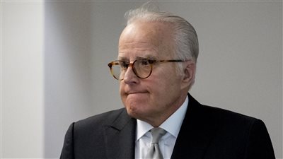 للحصول على أموال.. ما علاقة شقيق الرئيس الأمريكي بمسئولين في الحكومة القطرية؟