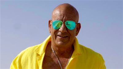 محمد لطفي يصور 8 ساعات يوميًا في فيلم عصابة المكس بالغردقة