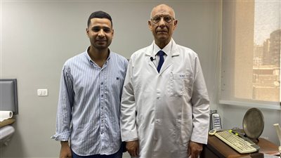 الطبيب أحمد عبد العزيز في أول ظهور بعد عودته من غزة: أتمنى الرجوع مرة أخرى.. وما يحدث هناك أشبه بالخيال العلمي