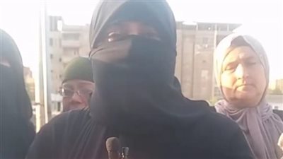 استغاثة 30 سيدة بعد النصب عليهن من مستريحة بالدقهلية: نصبت علينا في 40 مليون جنيه | بث مباشر