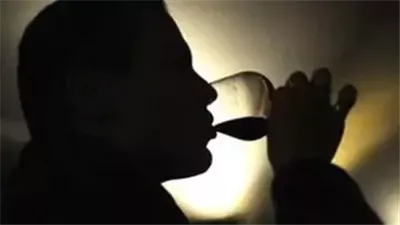 الكحوليات تتصدر.. مكافحة الإدمان يكشف المواد المخدرة الظاهرة في دراما رمضان 2024