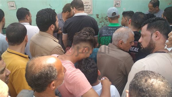 انهيار نجل هاني عصر