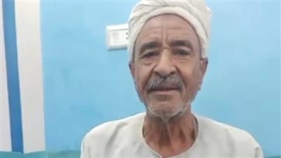 صاحب الفيديو الرقص بشهادة ميلاد مولوده بقنا يكشف مفاجأة: عندي 6 أبناء.. والفيديو من 2015 | بث مباشر