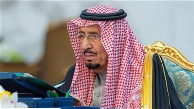 العاهل السعودي يمنح ميدالية الاستحقاق لـ308 مواطنين بسبب تبرعهم بالدم 10 مرات