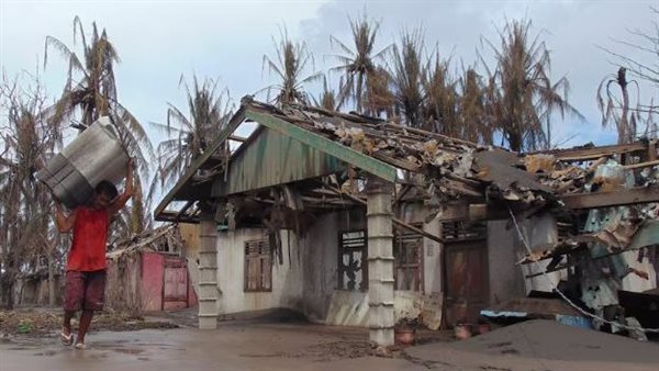 من إندونيسيا